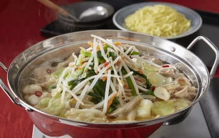 野菜たっぷり!牛ホルモン鍋